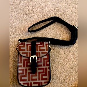 Cross body patterned fashionable purse/bag